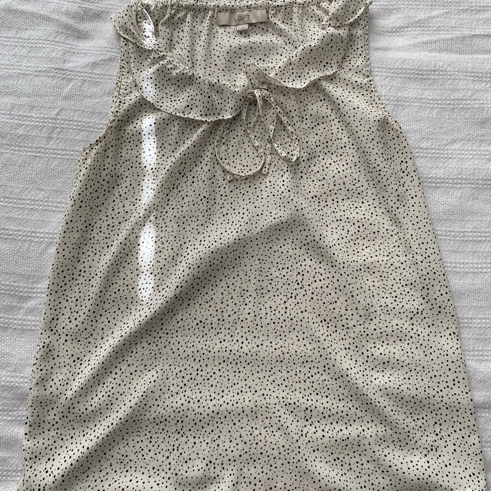 Cute ruffle polka dot LOFT dress